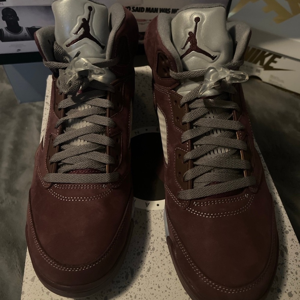 Jordan 5 Burgundy